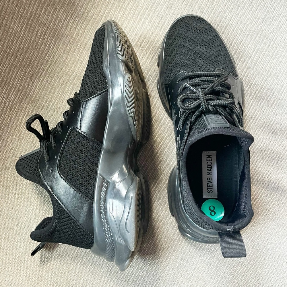 Steve Madden Sneakers